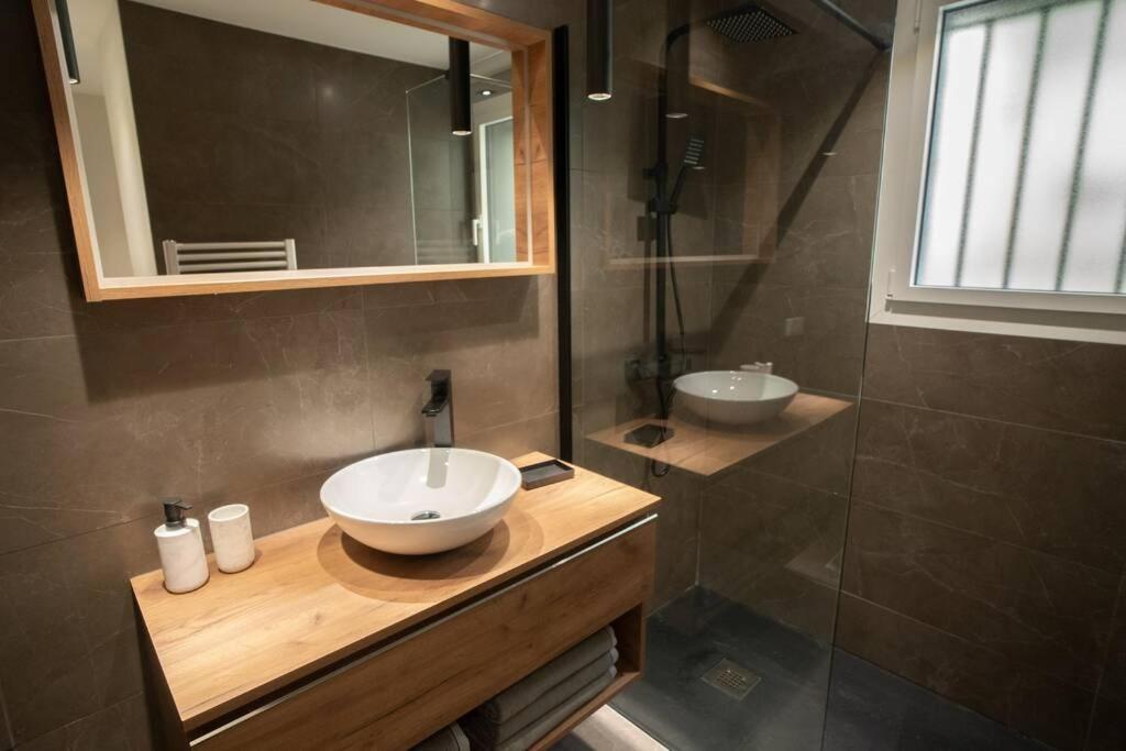 Rez De Villa De Charme-Piscine-3 Chambres 6 Pers Saint-Raphael  Ngoại thất bức ảnh